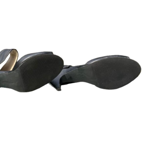 INC International Concepts Black Leather Heels with Zipper - Size 10 - Picture 4 of 4